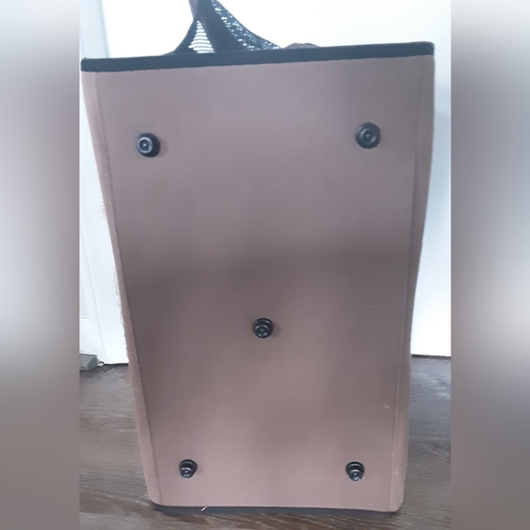 PET DOG/CAT CARRIER/CARRY ON - Picture 6 of 6